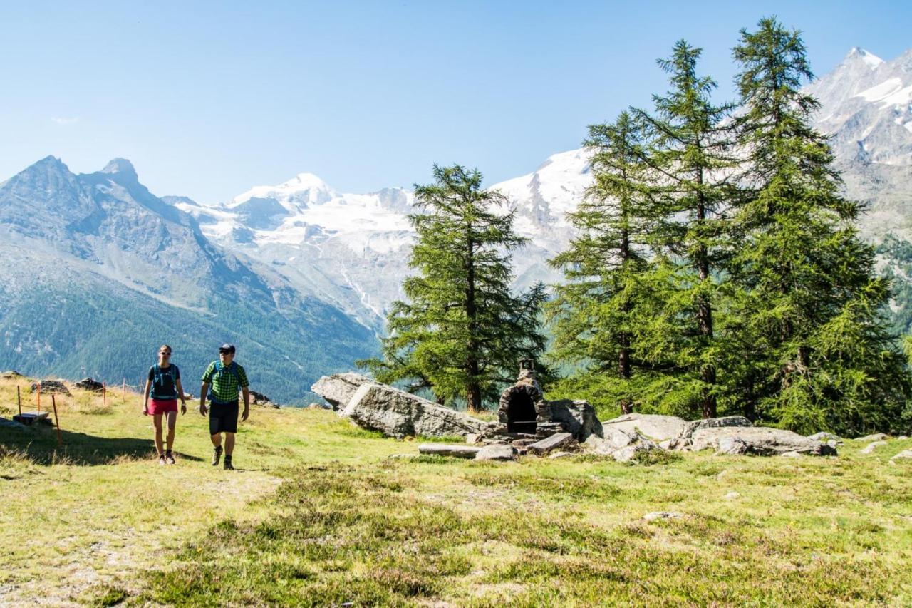 Wellnesshotel Schweizerhof Saas Fee Kültér fotó